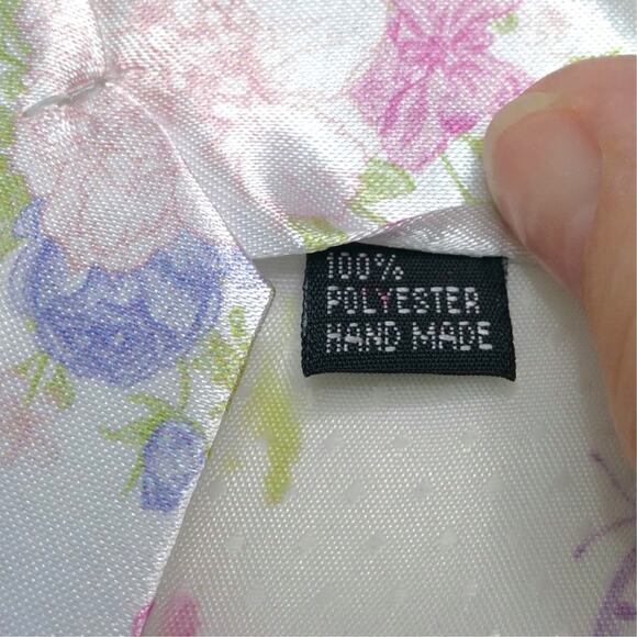 Handmade Vintage Tie Necklace Pastel Floral RMN Pearl Beads Upcycled Butterfly - Picture 10 of 14